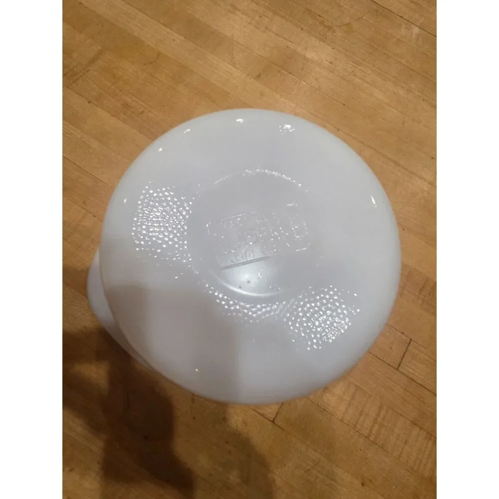Vintage Glasbake White Milk Glass Round 2 Quart Casserole Baking Dish J514